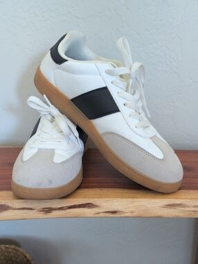 Nautica Dores White And Navy Low-Top Sneakers 8